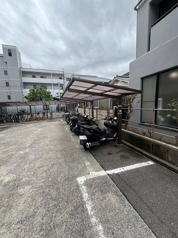 シャトル ヨネのその他