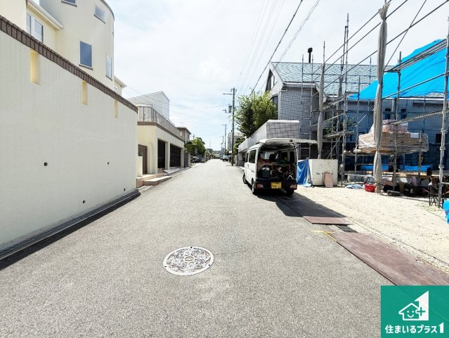 大阪狭山市大野台　新築一戸建ての前面道路含む現地写真|周辺は落ち着いた街並みの住宅地！子育てがしやすい住環境です！まだ未完成ですが、現地でしかわからない事もございます。是非一度ご覧ください。