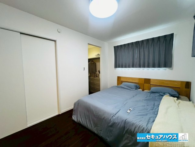 【本日ご案内可能】刈谷市松栄町　全1棟の洋室|【洋室6.8帖】
◆広々とした居住空間は日々の暮らしを彩り、心のやすらぎと満足感を与えてくれます。
◆ウォークインクローゼット付きのお部屋で荷物もすっきりと片付きます。　　　　　　　　　　　　　　　　