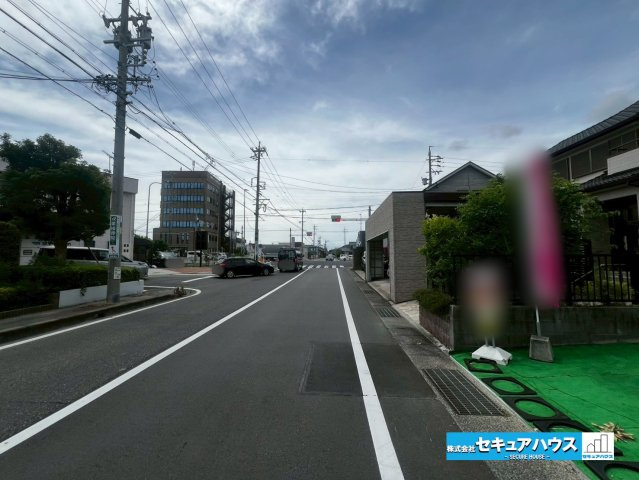 【本日ご案内可能】刈谷市松栄町　全1棟の前面道路含む現地写真|事前予約にて現地ご見学いただけます！お気軽にお問い合わせください♪
■株式会社　セキュアハウス　豊明支店■
住宅ローンに強く、知識、経験豊富なスタッフ在籍
お客様に寄り添い、ご成約後もサポート致します