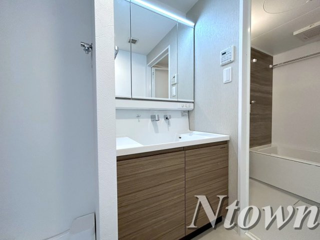 【独立洗面台】 | S-RESIDENCE名古屋菊井aline(アライン) | 朝の身支度には欠かせない独立洗面化粧台