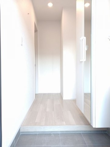 モーンガータ　Ａの玄関