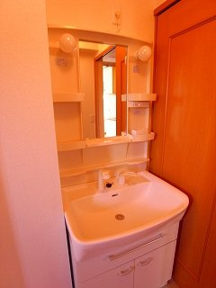 クレセント　Ｂの洗面所