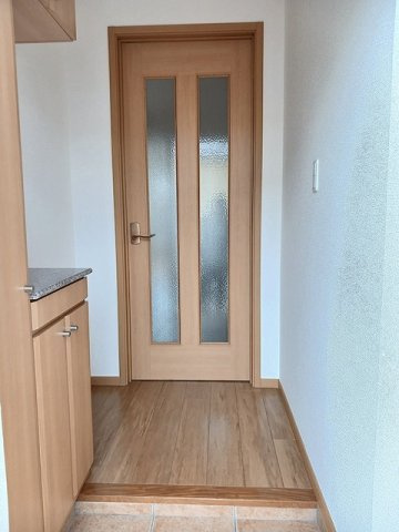フリーデン末広　Ｂの玄関