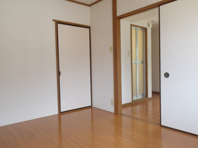 倉茂コーポの内装