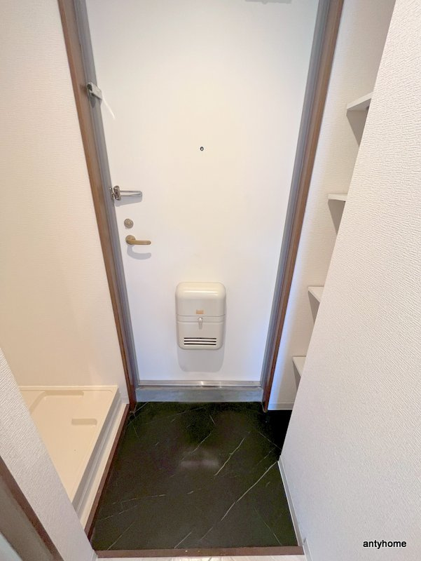 オーキッドコート北堀江の玄関