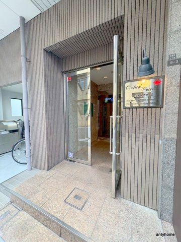 オーキッドコート北堀江のエントランス