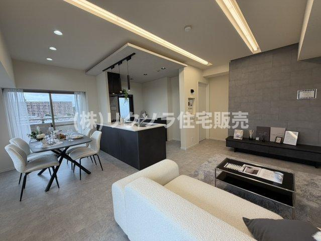 ライオンズガーデン枚方藤阪のダイニング|LDK15.4帖
■物件内覧・資金計画相談・住宅ローン相談、リフォーム相談、お問合せ受付中■
※当日・翌日のご内覧、ご相談はお電話でのお問合せがスムーズです！