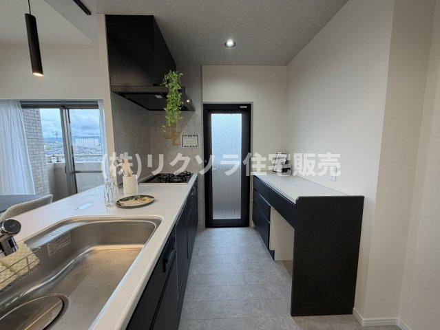 ライオンズガーデン枚方藤阪のダイニング|LDK15.4帖
■物件内覧・資金計画相談・住宅ローン相談、リフォーム相談、お問合せ受付中■
※当日・翌日のご内覧、ご相談はお電話でのお問合せがスムーズです！