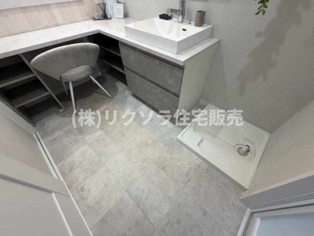 ライオンズガーデン枚方藤阪の脱衣所|■物件内覧・資金計画相談・住宅ローン相談、リフォーム相談、お問合せ受付中■
※当日・翌日のご内覧、ご相談はお電話でのお問合せがスムーズです！