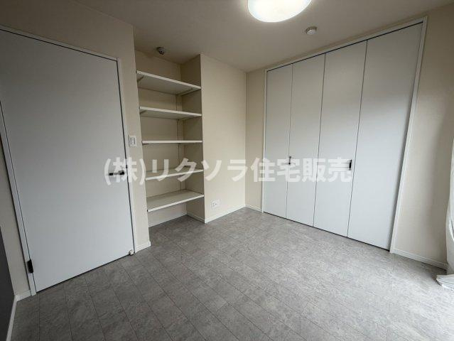 ライオンズガーデン枚方藤阪の寝室|洋室6.0帖
■物件内覧・資金計画相談・住宅ローン相談、リフォーム相談、お問合せ受付中■
※当日・翌日のご内覧、ご相談はお電話でのお問合せがスムーズです！