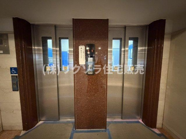 ライオンズガーデン枚方藤阪のその他共用部分|エレベーター2基
■物件内覧・資金計画相談・住宅ローン相談、リフォーム相談、お問合せ受付中■
※当日・翌日のご内覧、ご相談はお電話でのお問合せがスムーズです！