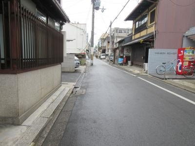 メゾン・エチーフの周辺|前面道路