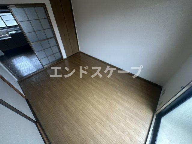 グランドール上並榎Ｂの洋室