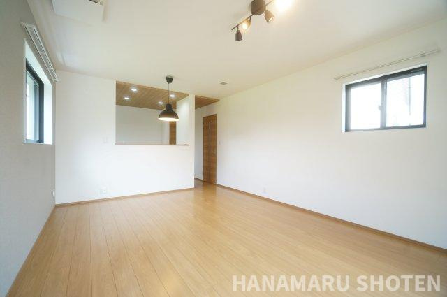 中古　千葉市若葉区桜木の居間・リビング|＊当日ご案内可＊ご希望の物件まとめてご案内！弊社が掲載していない物件でもOK♪お気軽にご相談ください ♪お電話でのお問合わせがスムーズ♪