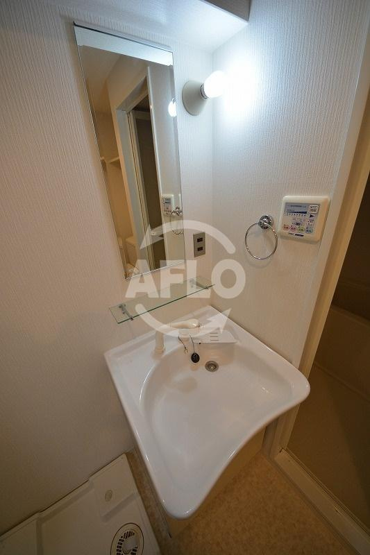 レジュールアッシュ谷町の独立洗面台|レジュールアッシュ谷町　独立洗面化粧台