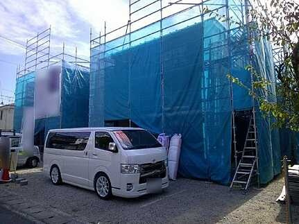 広島市西区己斐上２丁目　新築一戸建ての前面道路含む現地写真