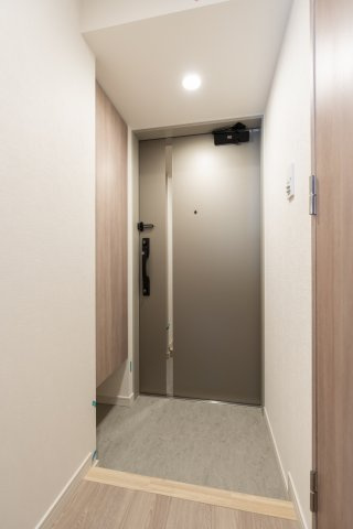 リビオメゾン木場の玄関
