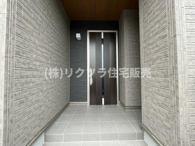 八幡台　新築一戸建ての玄関|■物件内覧・資金計画相談・住宅ローン相談、リフォーム相談、お問合せ受付中■
※当日・翌日のご内覧、ご相談はお電話でのお問合せがスムーズです！