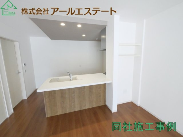 加古川市加古川町粟津　　新築戸建の居間・リビング|同社施工事例
