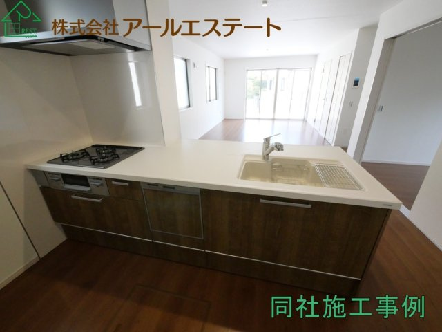加古川市加古川町粟津　　新築戸建のキッチン|同社施工事例