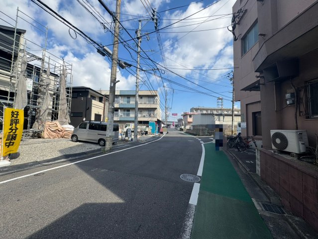 【前面道路含む現地写真】の画像