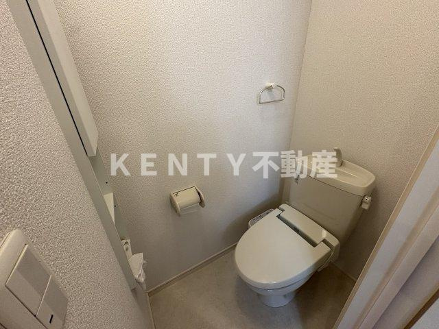 【トイレ】 | ミ・リバー | 清潔感のあるトイレです