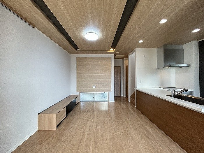神戸市垂水区山手　中古戸建の居間・リビング