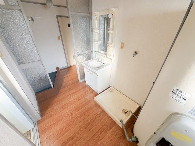 西旭町マンションの洗面所|コンパクトで使いやすい洗面所