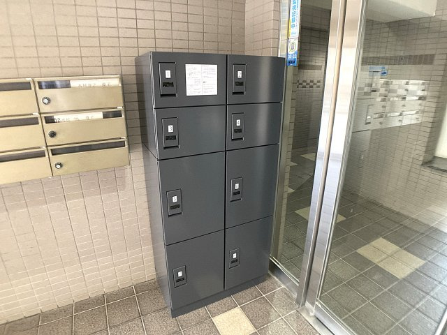 リバービレッジ兵庫のその他共用部分|便利な宅配BOXを完備しています