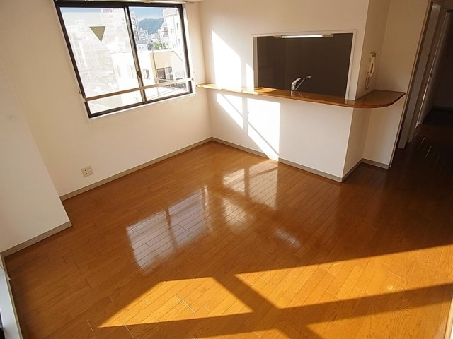 リバービレッジ兵庫の居間・リビング|角部屋で日当たり良好です