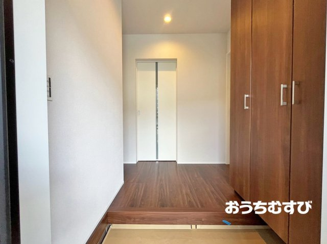春日井市中野町3期(全1棟)の玄関