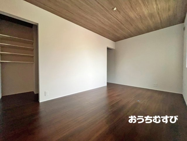 春日井市中野町3期(全1棟)の洋室