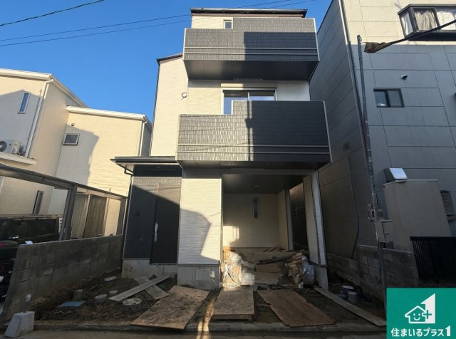 柏原市田辺　新築一戸建ての外観|現在の進捗状況です！順調に作業進行中、完成が待ち遠しいです！詳細の間取り等、お気軽にお問い合わせください！