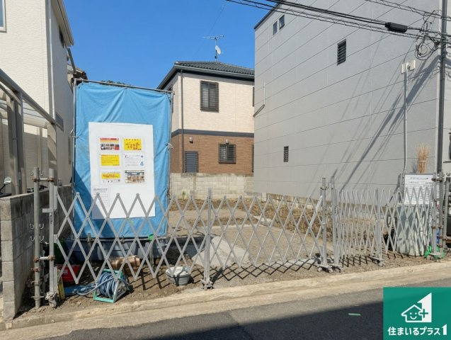 柏原市田辺　新築一戸建ての外観|現在建築中！落ち着いた街並みで新生活を始めることが出来そう！周辺の物件も併せてご紹介させて頂きます！