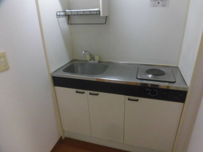 プレミール水主町A棟のキッチン
