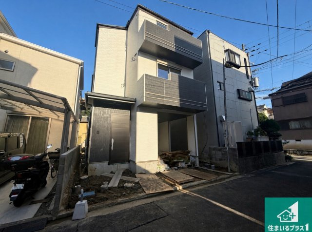 柏原市田辺　新築一戸建ての外観|現在の進捗状況です！順調に作業進行中、完成が待ち遠しいです！詳細の間取り等、お気軽にお問い合わせください！