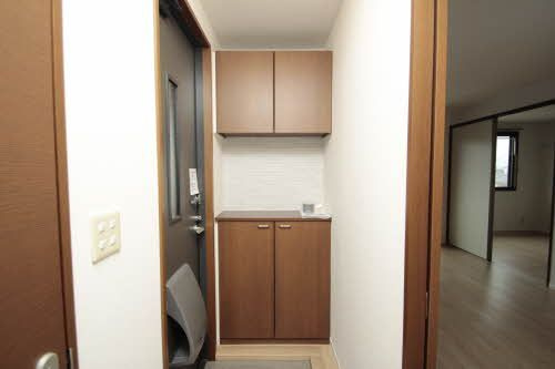 サニーヒル葛原の玄関