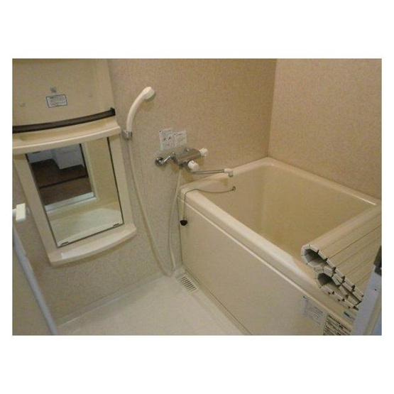 【浴室】 | フェニックス高円寺南 | 追い焚き機能、浴室乾燥機付きバス。