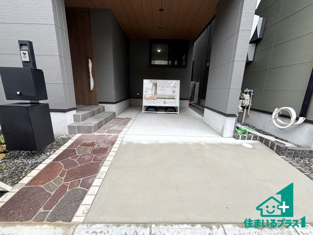 ■枚方市宮之阪　新築一戸建ての駐車場|駐車スペース！散水栓があるので、こまめに愛車を洗えます！