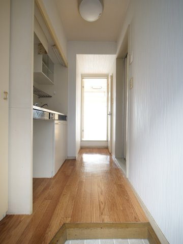 リヴェール豊成第1の玄関|※写真は別の部屋のものです。