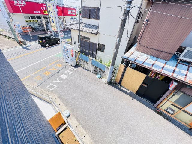市川市国分２丁目新築戸建【国分小学校:８分】の展望|バルコニーより南側眺望・南道路で日当たり良好♪