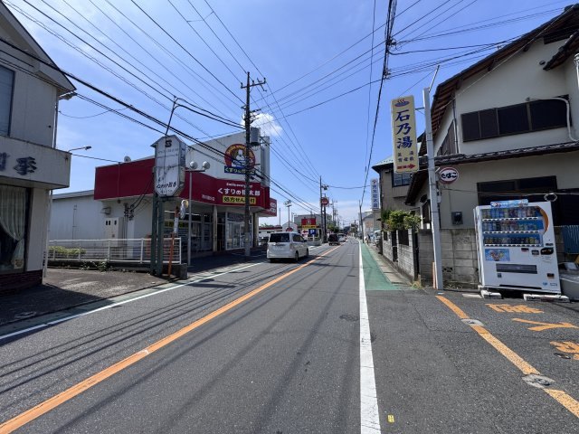 市川市国分２丁目新築戸建【国分小学校:８分】の前面道路含む現地写真|東側前面道路・幅員約7.2ｍ