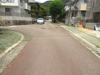 【前面道路含む現地写真】 | 豊能郡豊能町新光風台４丁目12の12　新築一戸建て