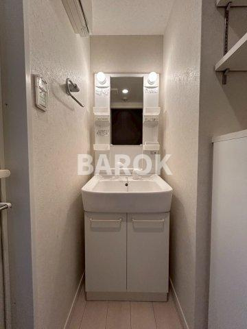 福岡市中央区平尾１丁目の賃貸マンションの洗面所