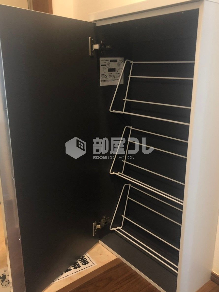 世田谷区大原２丁目のアパートの玄関