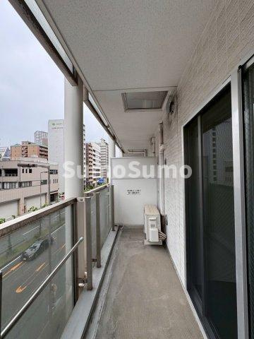 URBAN FLATS中之島 (旧 LaDouceur中之島)のバルコニー
