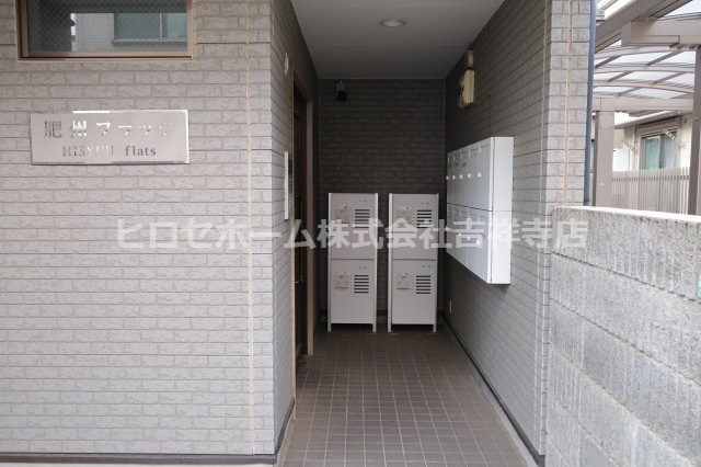 練馬区関町南２丁目のアパートのエントランス