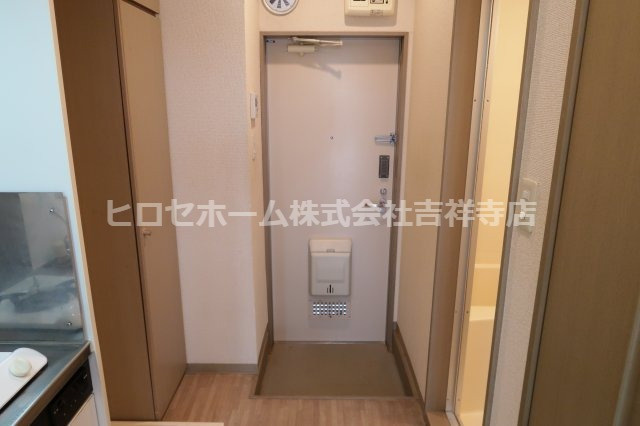 練馬区関町南２丁目のアパートの玄関