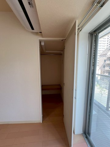 URBAN FLATS中之島 (旧 LaDouceur中之島)の収納
